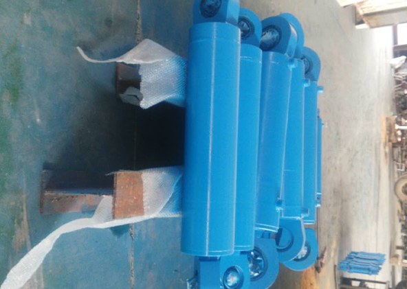 液壓油缸 長時(shí)間不換油對液壓油缸會造成損害